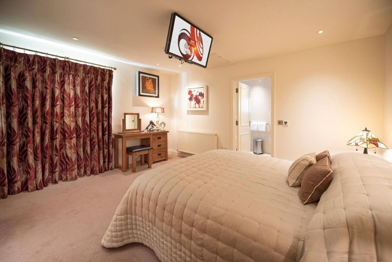 Oberon River View Apartment Bourton-on-the-Water Bagian luar foto