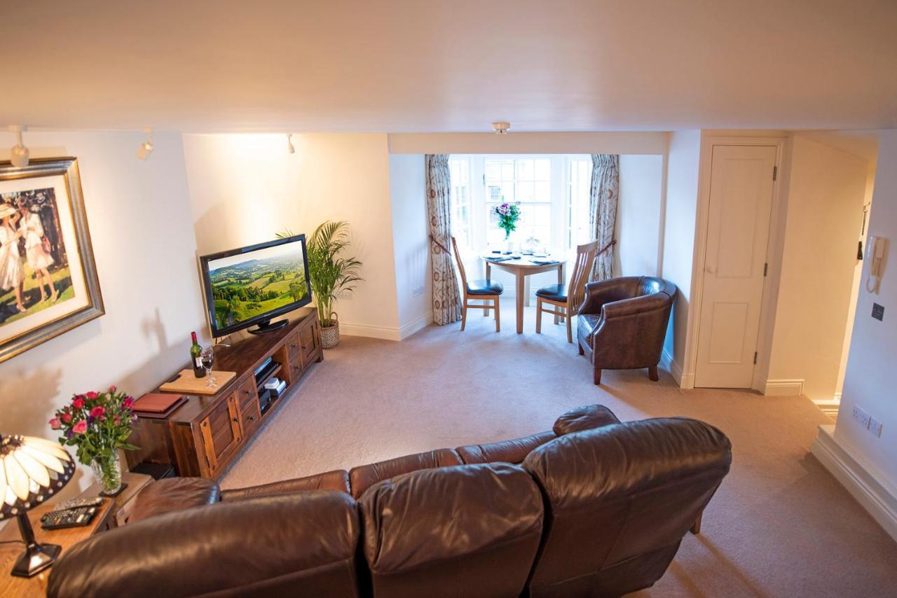Oberon River View Apartment Bourton-on-the-Water Bagian luar foto